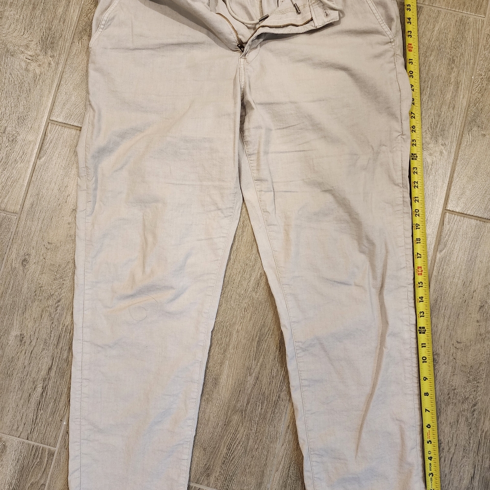 American Eagle Outfitters Flex Khaki Chinos